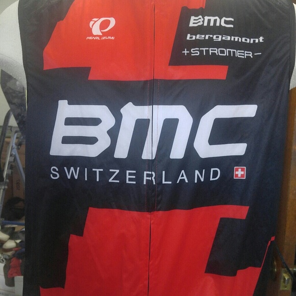 Pearl Izumi Other - Pearl Izumi Mens Elite Barrier BMC Vest.